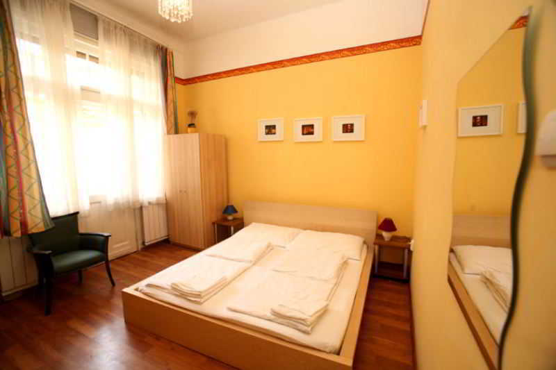 Club Apartments & Rooms Budapest Exterior photo