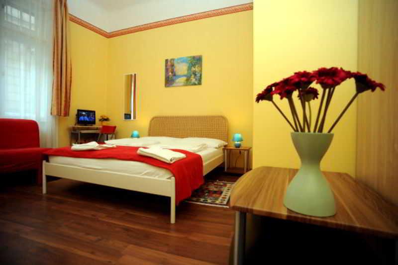 Club Apartments & Rooms Budapest Exterior photo