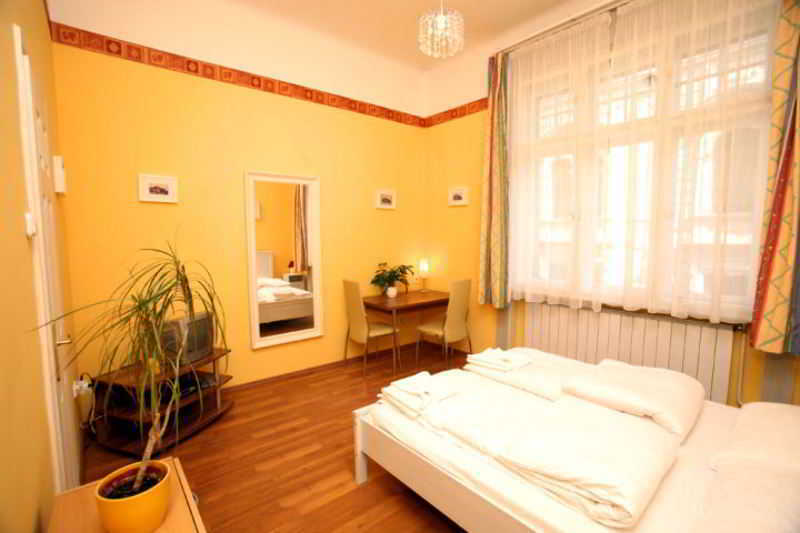 Club Apartments & Rooms Budapest Exterior photo